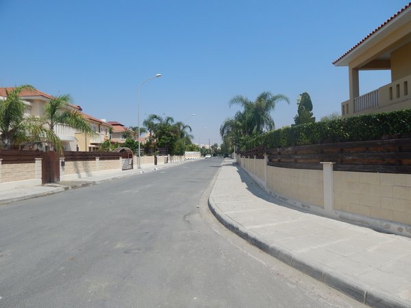 Quiet Suburban Street Scene — city wallpaper, 4K